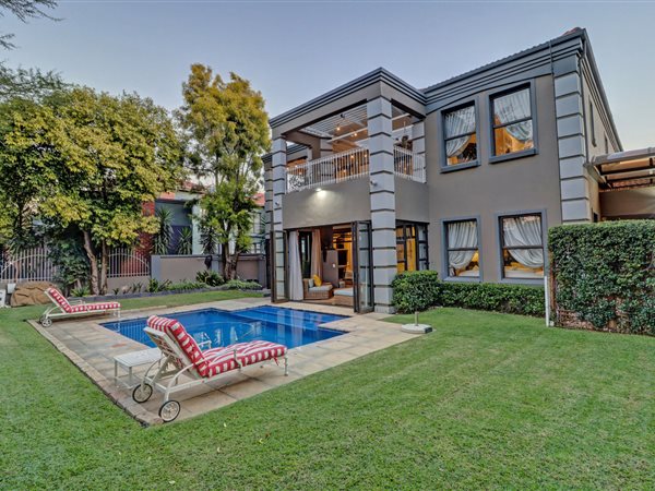 4 Bedroom Property for Sale in Blue Valley Golf Estate Gauteng