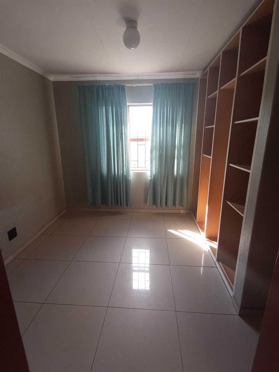 To Let 3 Bedroom Property for Rent in The Orchards Gauteng