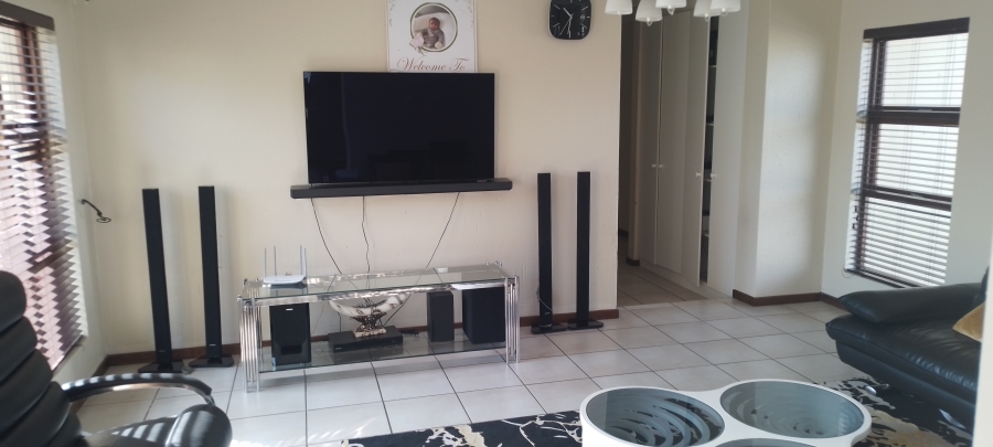 3 Bedroom Property for Sale in Helderwyk Gauteng