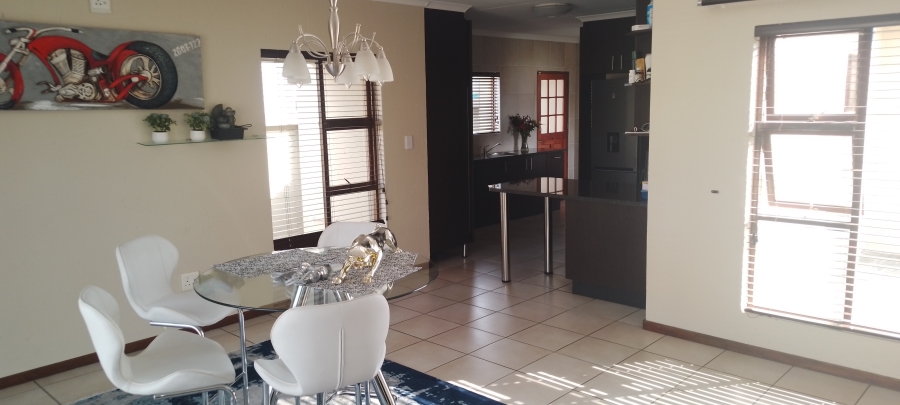 3 Bedroom Property for Sale in Helderwyk Gauteng