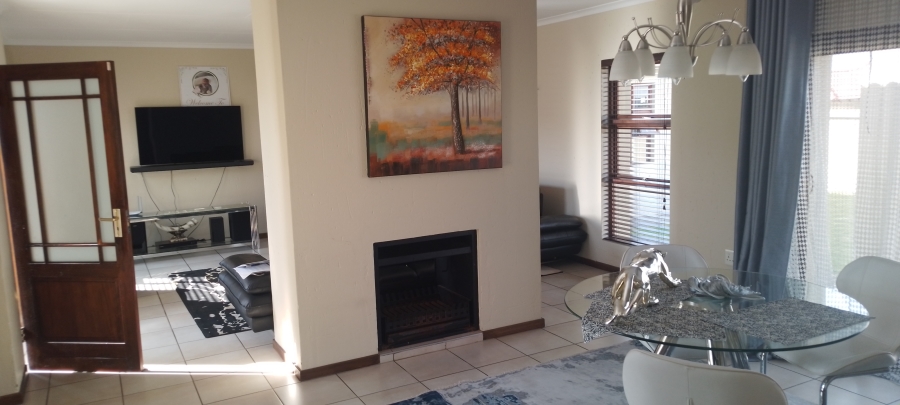 3 Bedroom Property for Sale in Helderwyk Gauteng