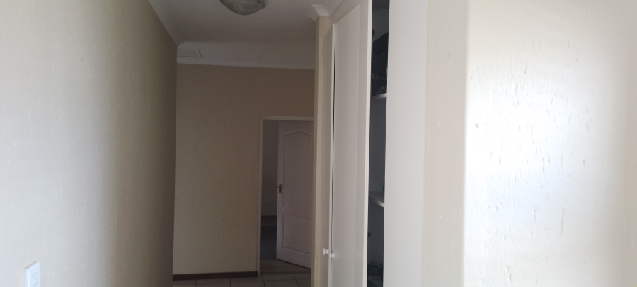 3 Bedroom Property for Sale in Helderwyk Gauteng