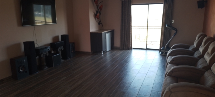 4 Bedroom Property for Sale in Helderwyk Gauteng