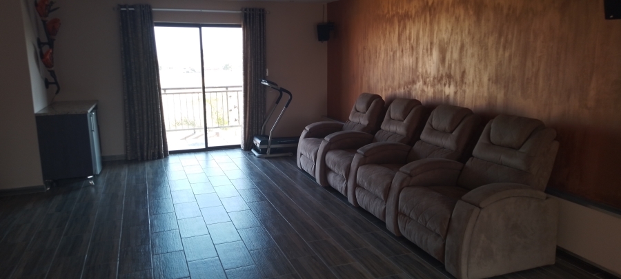 4 Bedroom Property for Sale in Helderwyk Gauteng