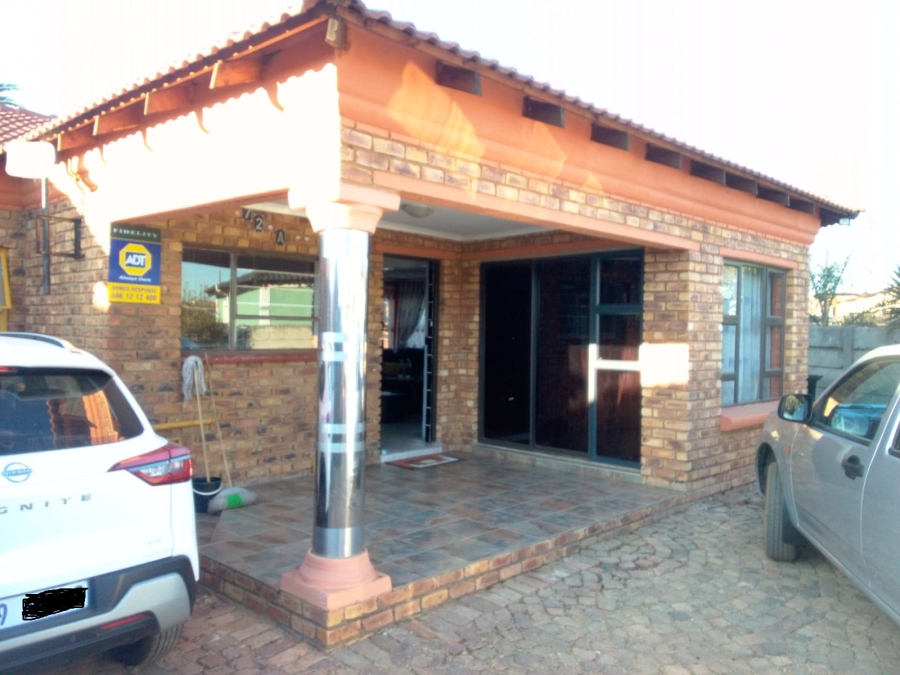 3 Bedroom Property for Sale in Geluksdal Gauteng