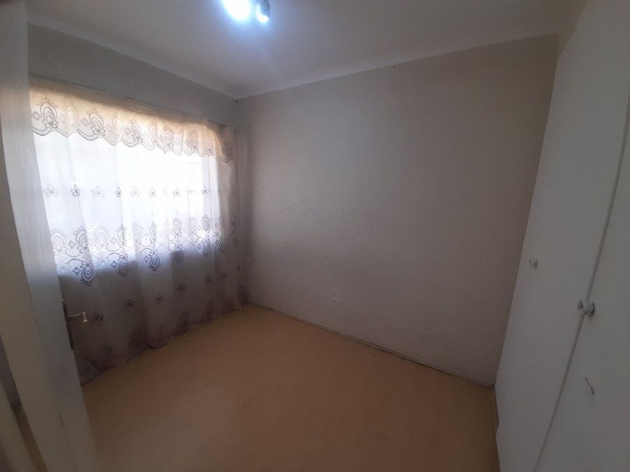 2 Bedroom Property for Sale in Rewlatch Gauteng