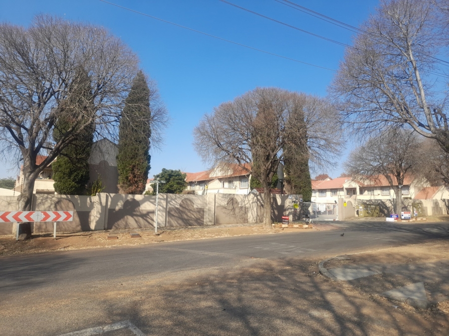 2 Bedroom Property for Sale in Rewlatch Gauteng