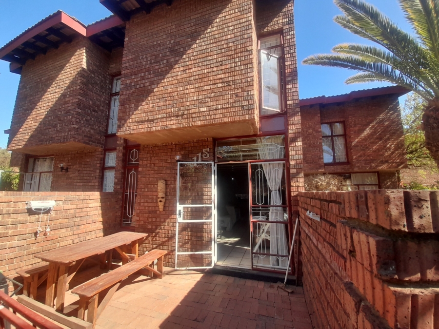 2 Bedroom Property for Sale in The Hill Gauteng