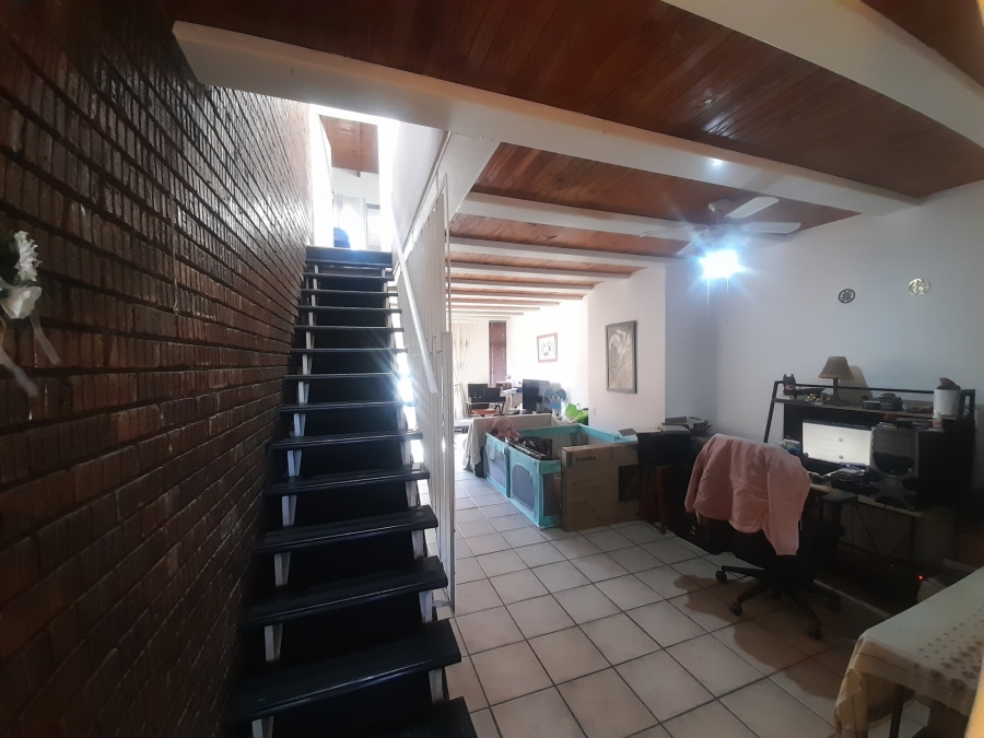 2 Bedroom Property for Sale in The Hill Gauteng