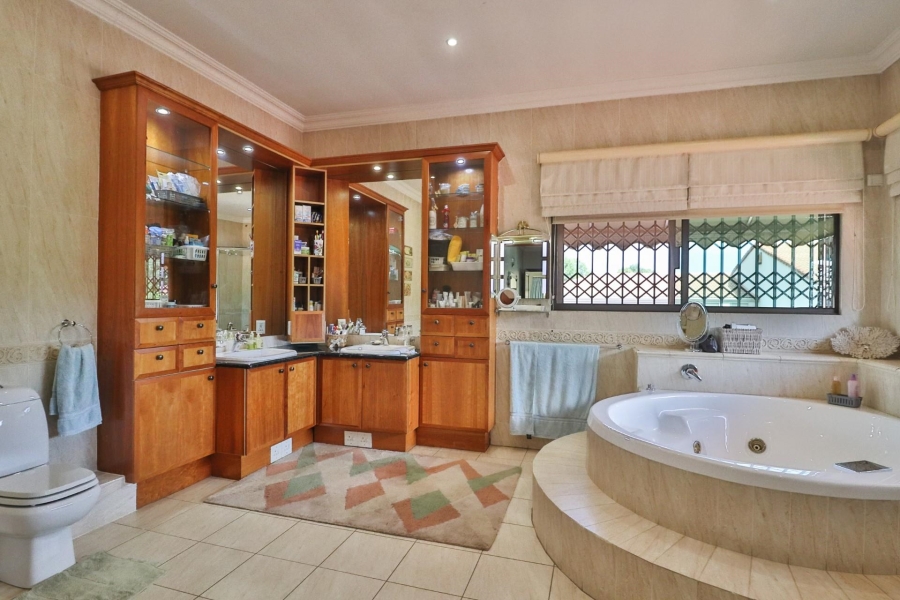 5 Bedroom Property for Sale in Marlbank Gauteng