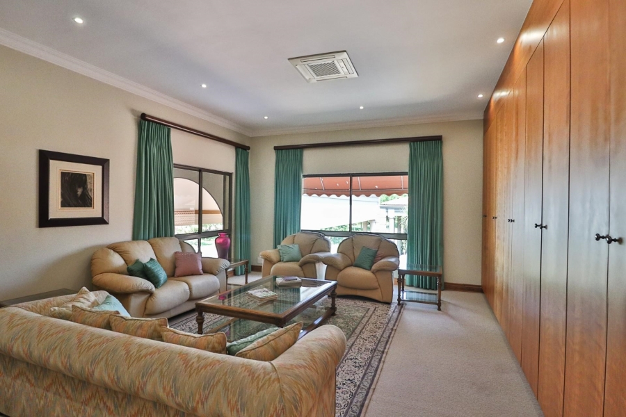 5 Bedroom Property for Sale in Marlbank Gauteng