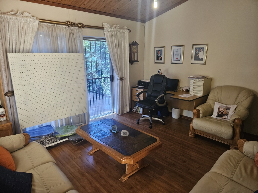 4 Bedroom Property for Sale in Magalieskruin Gauteng