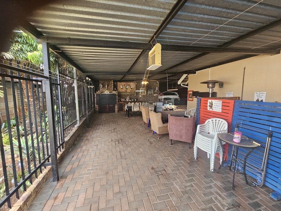 4 Bedroom Property for Sale in Magalieskruin Gauteng