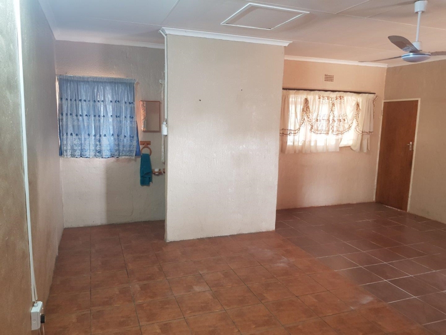 3 Bedroom Property for Sale in Falcon Ridge Gauteng