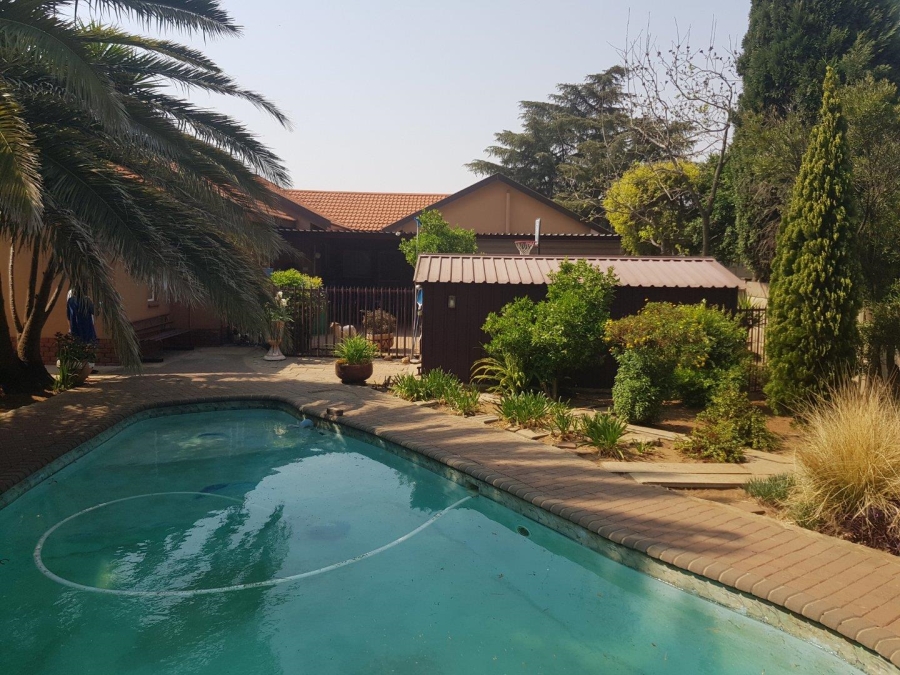 3 Bedroom Property for Sale in Falcon Ridge Gauteng