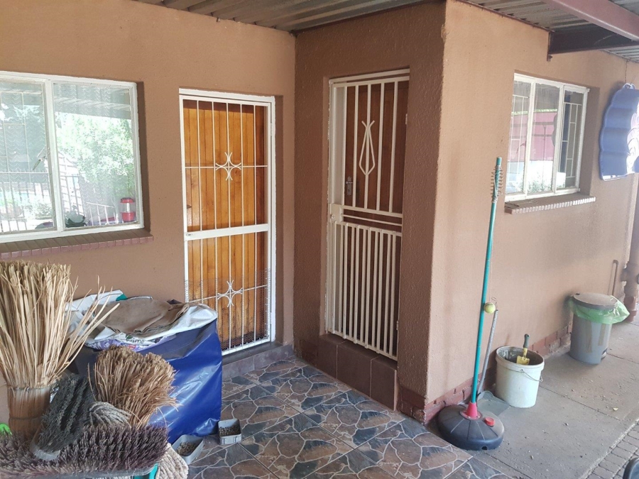 3 Bedroom Property for Sale in Falcon Ridge Gauteng