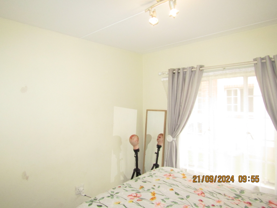 2 Bedroom Property for Sale in Buccleuch Gauteng