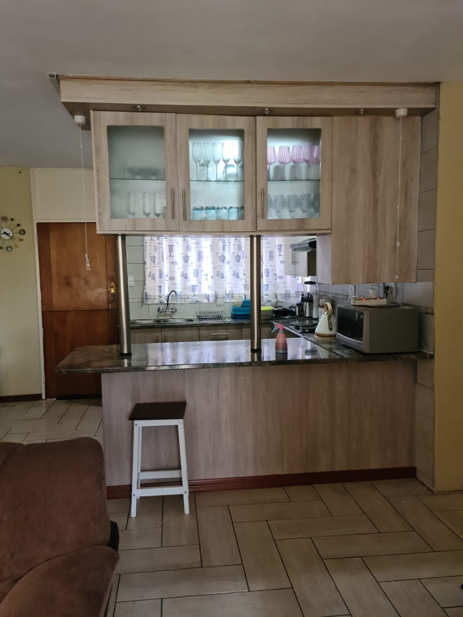 3 Bedroom Property for Sale in La Montagne Gauteng