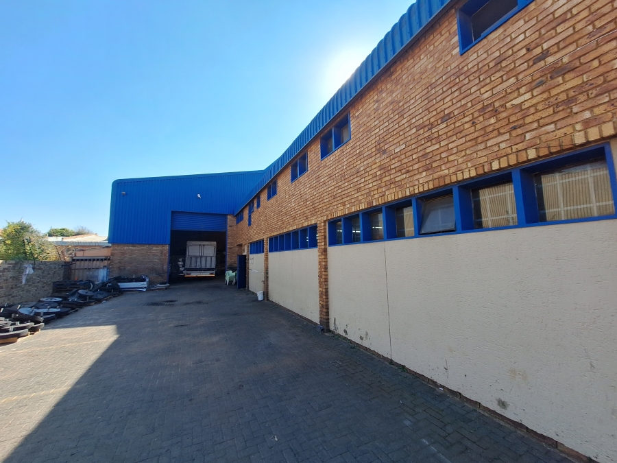 To Let commercial Property for Rent in Robertville Gauteng