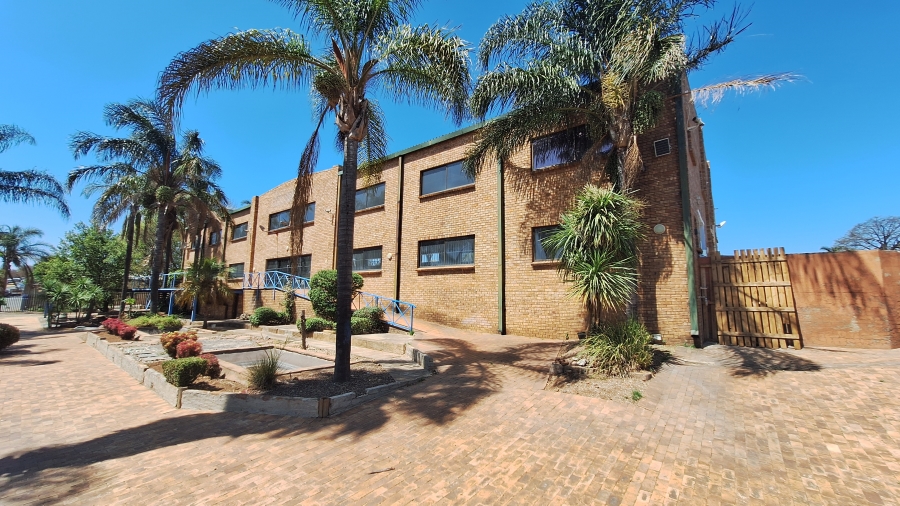 To Let commercial Property for Rent in Princess A H Gauteng