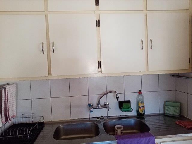 To Let 3 Bedroom Property for Rent in Strubenvale Gauteng