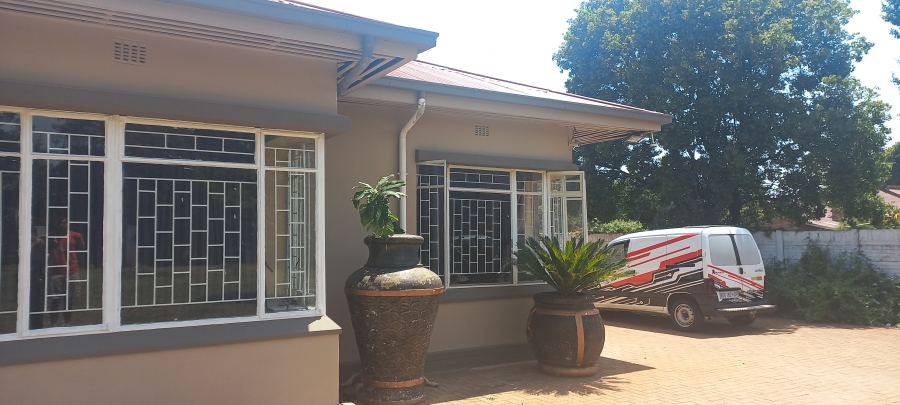 To Let 3 Bedroom Property for Rent in Strubenvale Gauteng