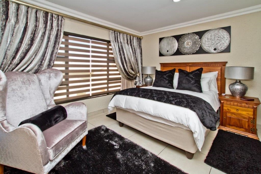 10 Bedroom Property for Sale in Elandsvlei Gauteng