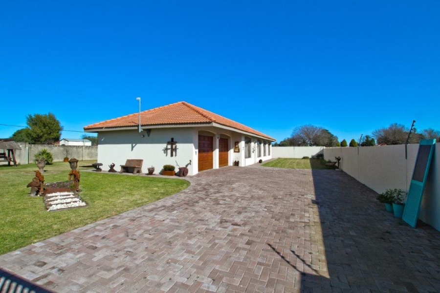 10 Bedroom Property for Sale in Elandsvlei Gauteng