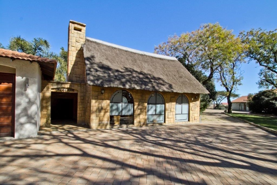 10 Bedroom Property for Sale in Elandsvlei Gauteng