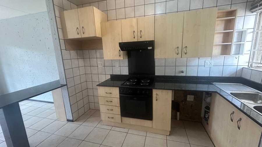 2 Bedroom Property for Sale in Bartlett Gauteng