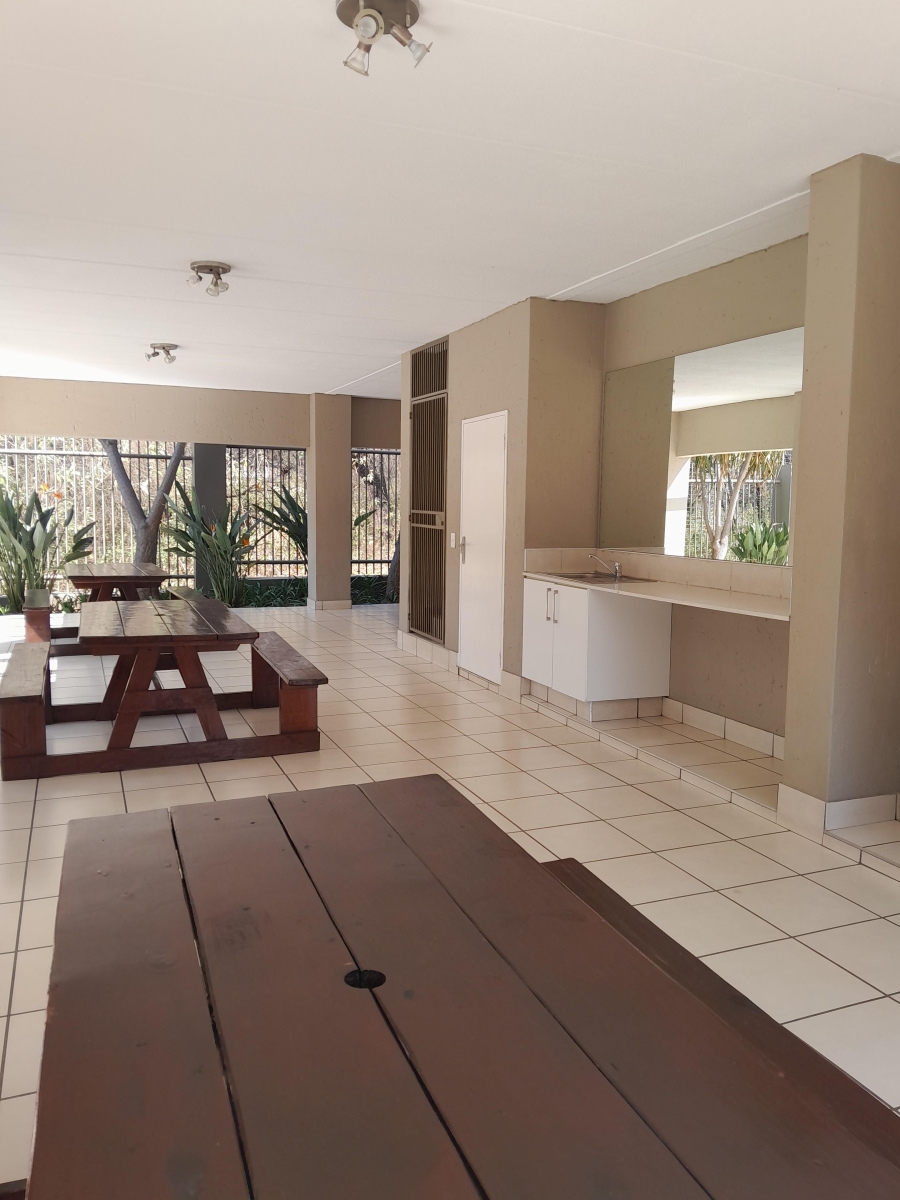 To Let 1 Bedroom Property for Rent in Paulshof Gauteng