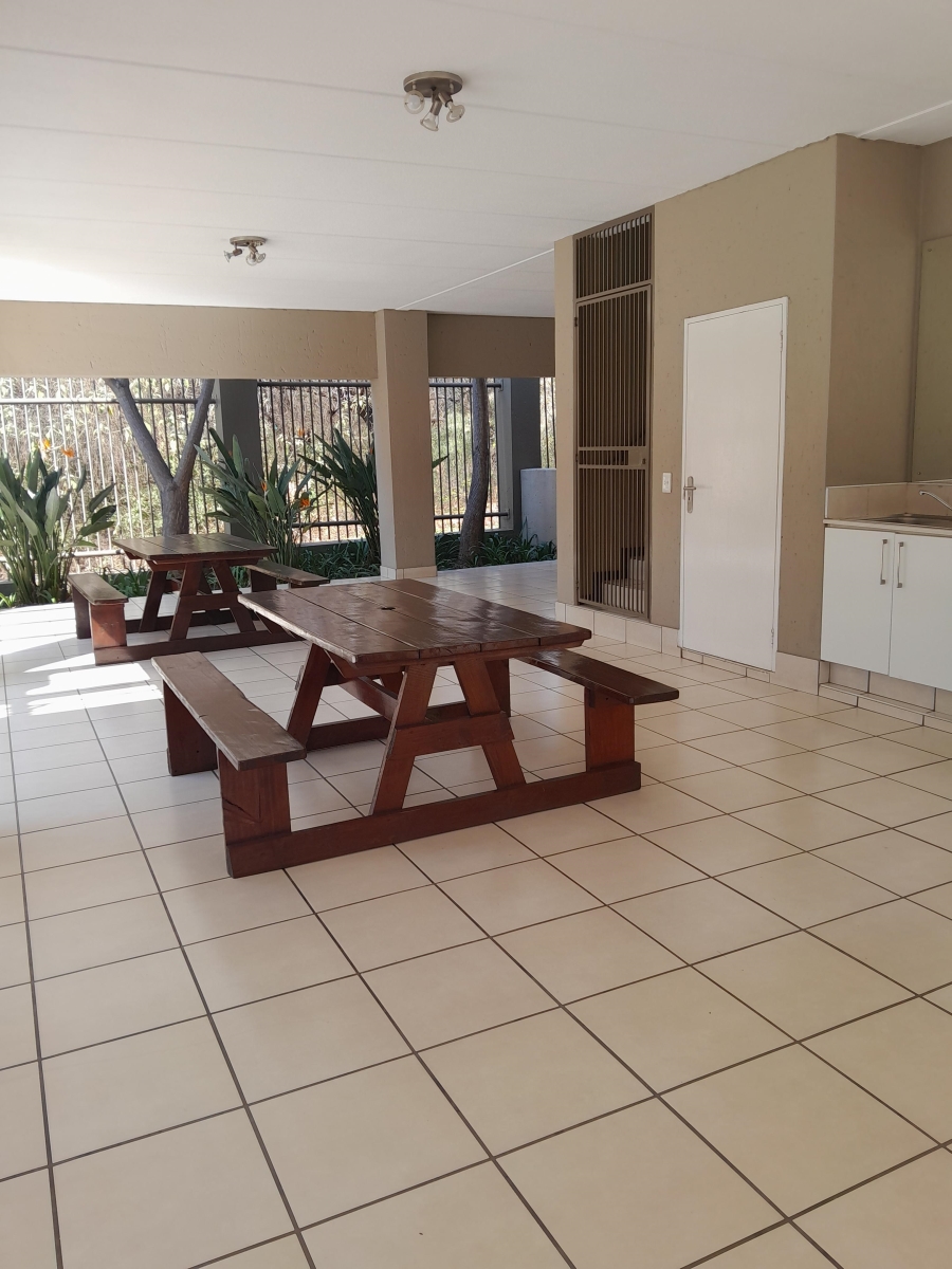 To Let 1 Bedroom Property for Rent in Paulshof Gauteng