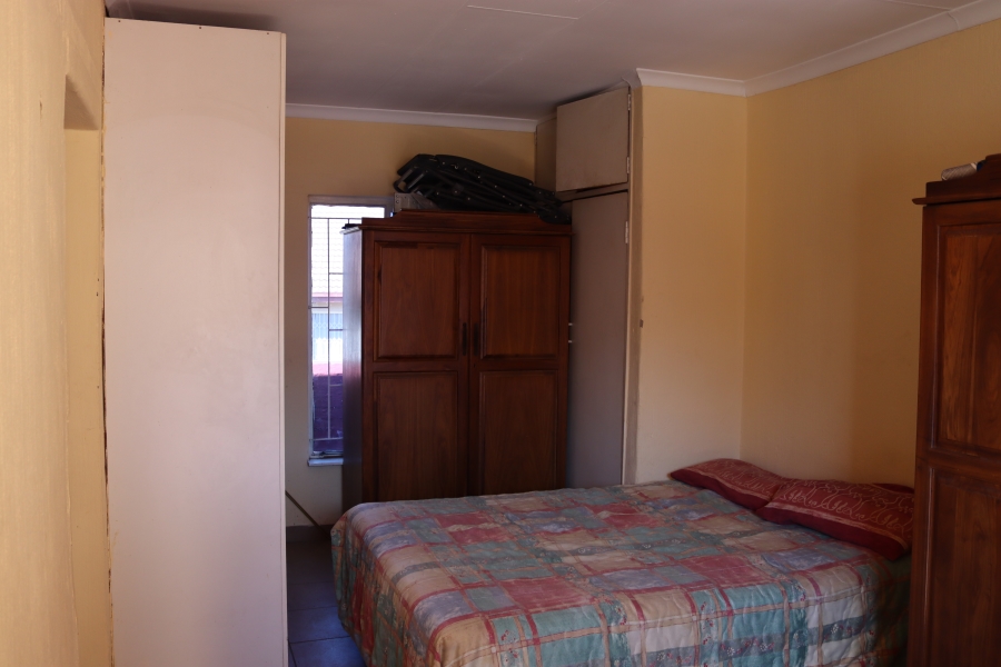 5 Bedroom Property for Sale in Meredale Gauteng