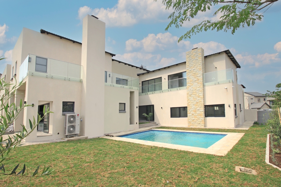 To Let 5 Bedroom Property for Rent in Waterfall Country Estate Gauteng