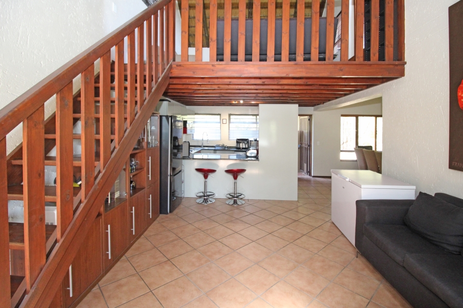 2 Bedroom Property for Sale in Sunninghill Gauteng