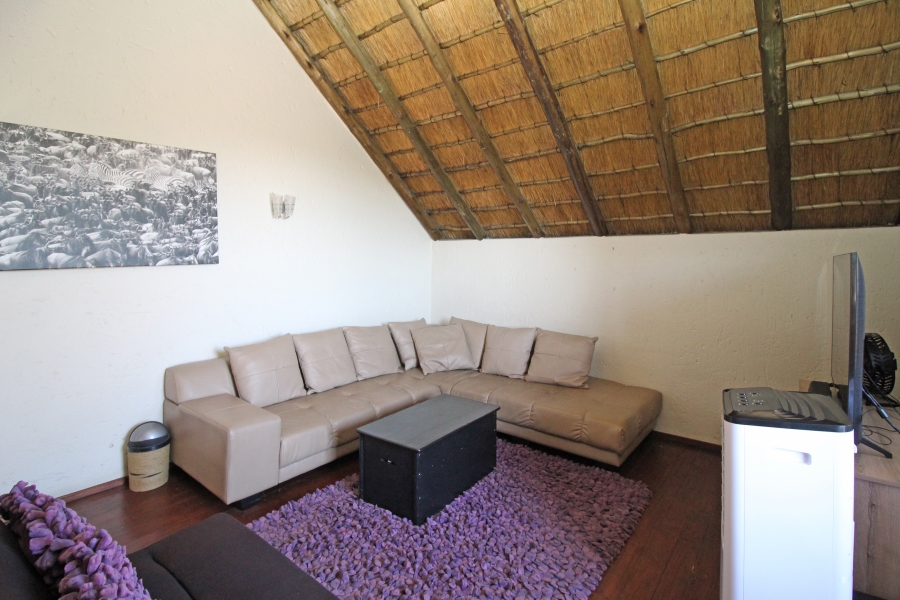 2 Bedroom Property for Sale in Sunninghill Gauteng