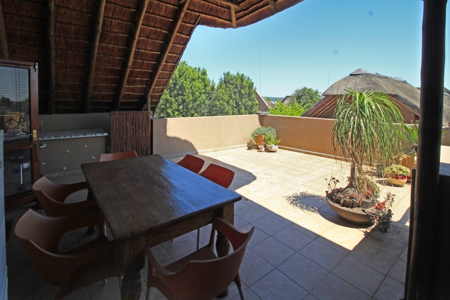 2 Bedroom Property for Sale in Sunninghill Gauteng