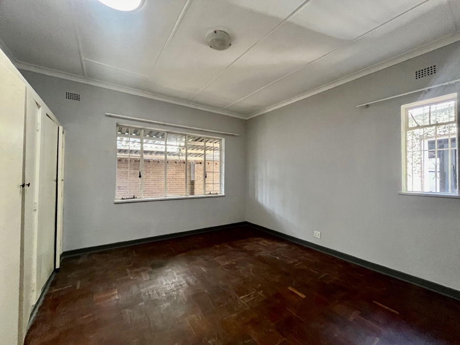 To Let 3 Bedroom Property for Rent in Linden Gauteng