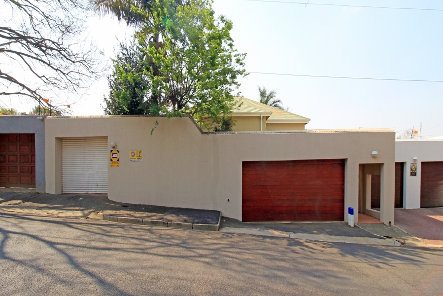 3 Bedroom Property for Sale in Orange Grove Gauteng