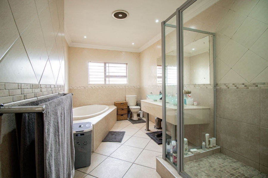 3 Bedroom Property for Sale in Bartlett Gauteng