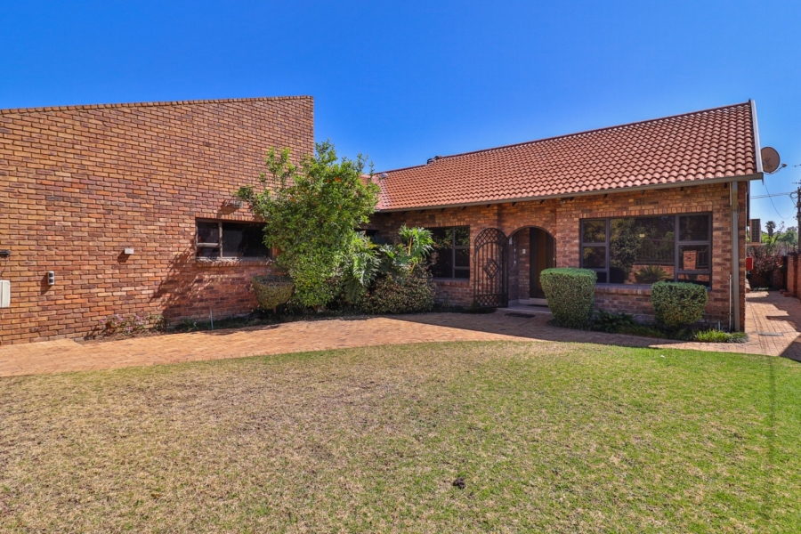3 Bedroom Property for Sale in Sunward Park Gauteng