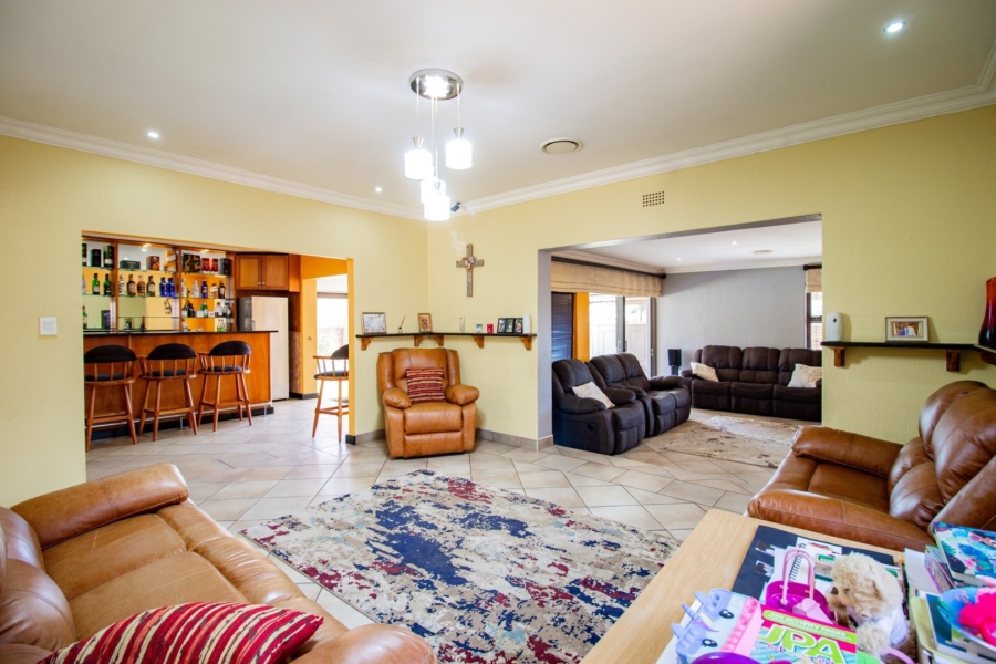 3 Bedroom Property for Sale in Sunward Park Gauteng