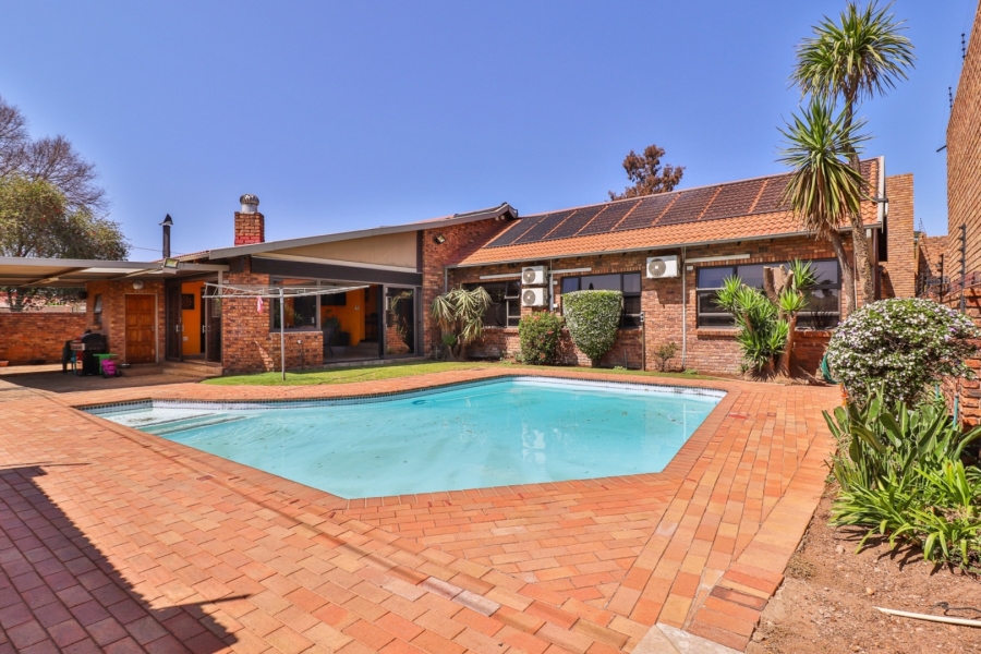 3 Bedroom Property for Sale in Sunward Park Gauteng