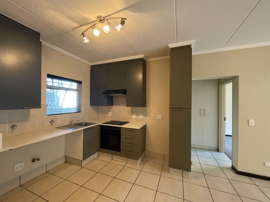 1 Bedroom Property for Sale in Bryanston Gauteng