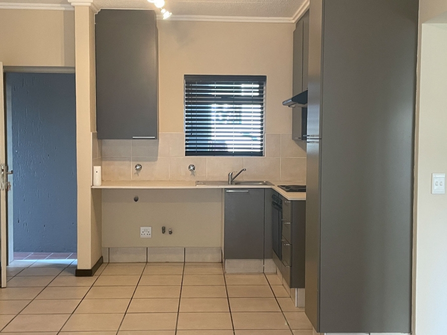 1 Bedroom Property for Sale in Bryanston Gauteng