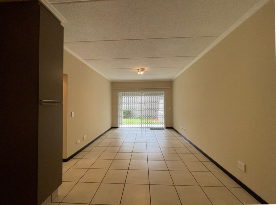 1 Bedroom Property for Sale in Bryanston Gauteng