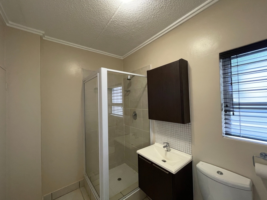 1 Bedroom Property for Sale in Bryanston Gauteng