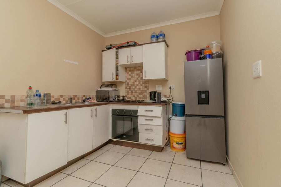 2 Bedroom Property for Sale in Grand Central Gauteng