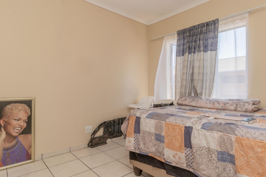 2 Bedroom Property for Sale in Grand Central Gauteng