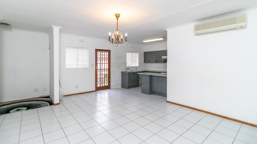 2 Bedroom Property for Sale in Halfway Gardens Gauteng